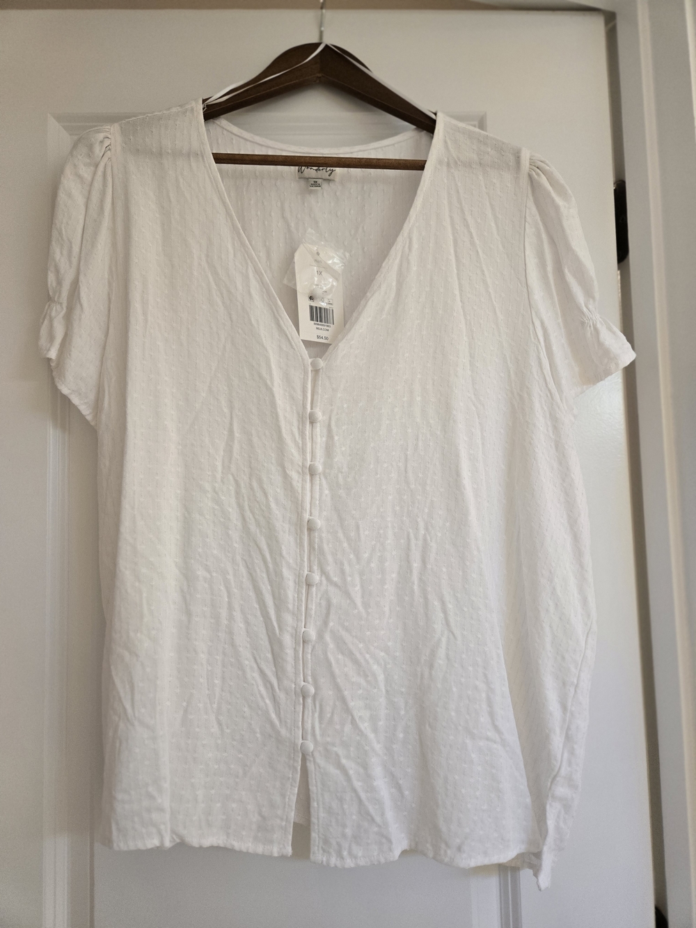 Wonderly White Textured Button-Front V-Neck Blouse